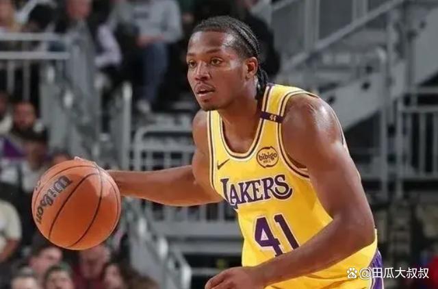 乒乓球夜战：南城天虎队大胜中原霹雳队，临门一脚致胜争冠格局再洗牌的简单介绍