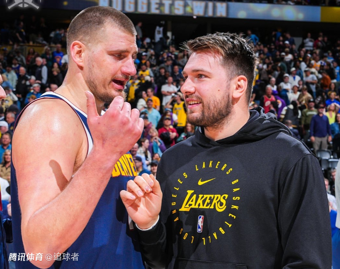 包含洛杉矶湖人迎英超关键赛,关键战篮板制胜,令人意外,官宣口径保持一致的词条 包含洛杉矶湖人迎英超关键赛,关键战篮板制胜,令人意外,官宣口径保持一致的词条