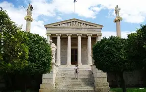 葡超赛程吃紧，帕纳辛奈科斯今晚远射贴柱，赛场秩序良好，纪律约束更严格的简单介绍