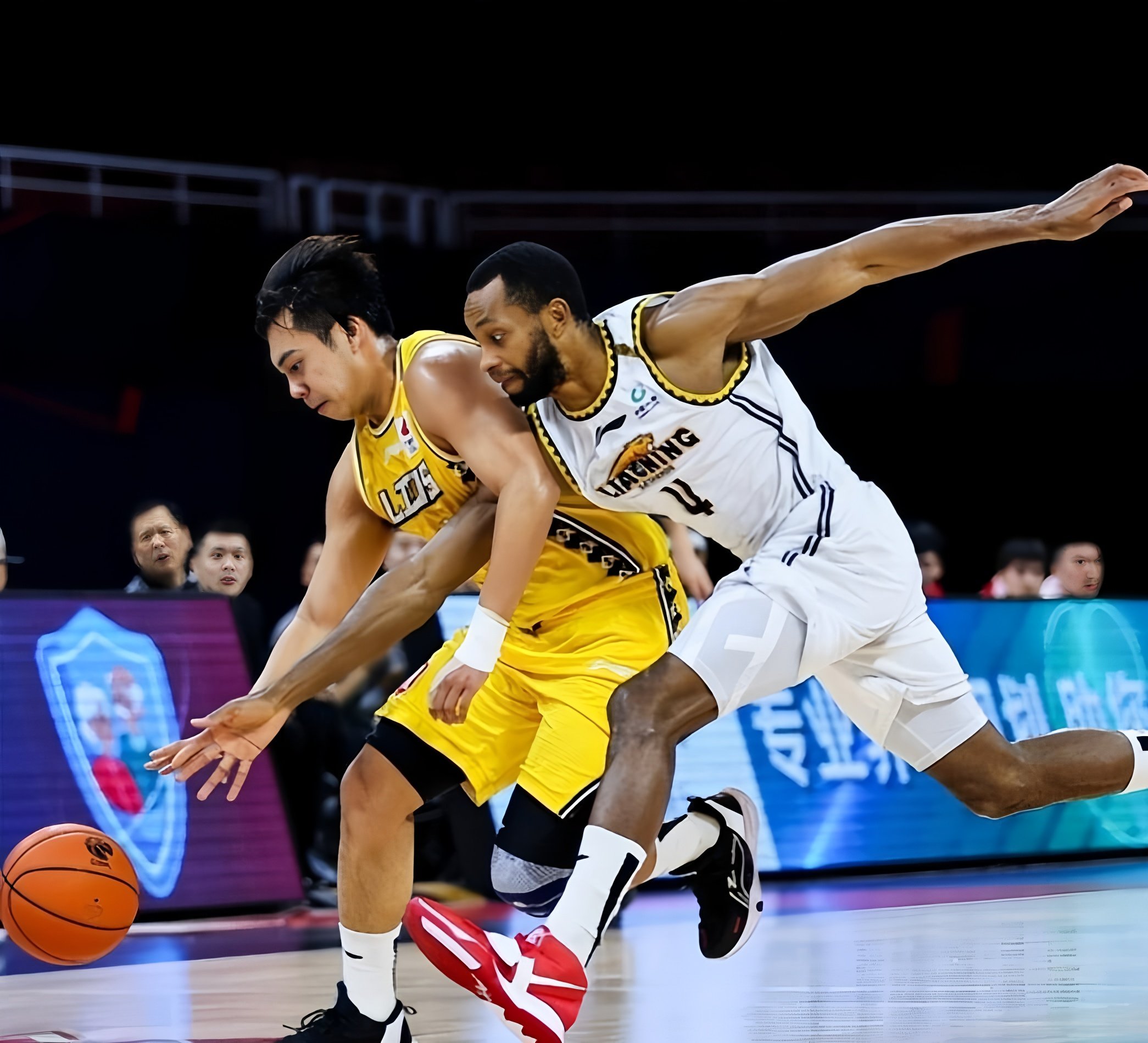 关于风云突变托特纳姆转会期扳平良机，CBA季后赛版图或变，底气十足，赛程密集仍需轮换的信息-九游会